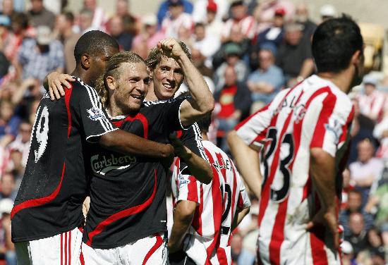 卡拉格：维尔茨倒地够不上点球，但国米球员拉拽球衣留下把柄（卡拉格称维尔茨倒地难判点，国米球员拽衣留下把柄）