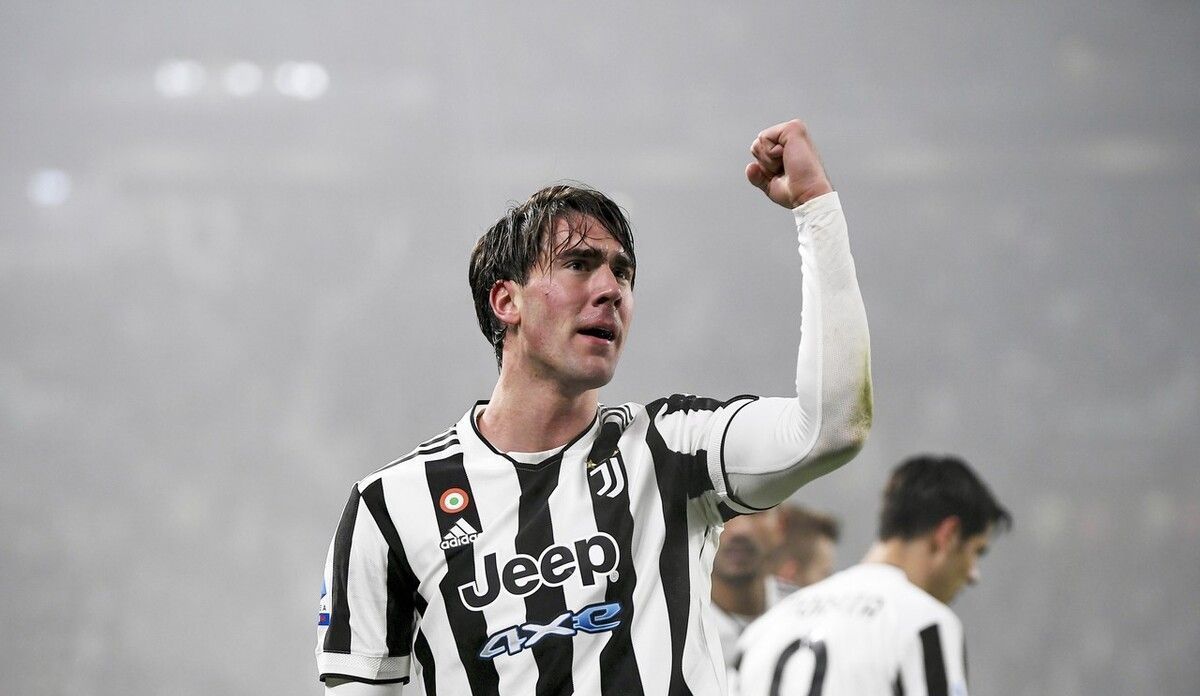 18岁新秀王洪泽CBA首秀获赞成熟如28岁