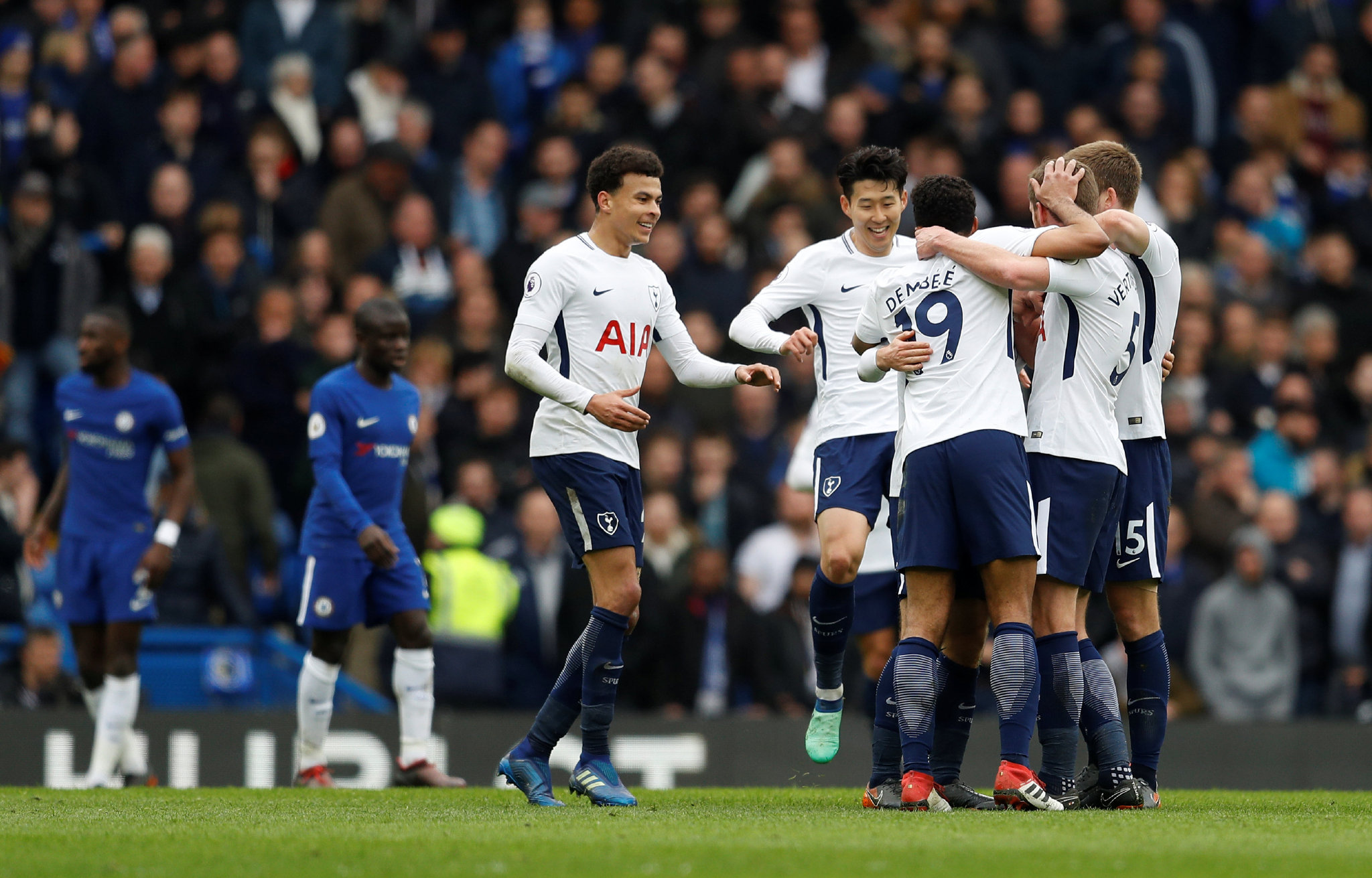 战海港两射一传，林加德加盟首尔65场比赛以来首次单场造3球（林加德对阵海港梅开二度并送助攻，加盟首尔后65战首度单场造三球）