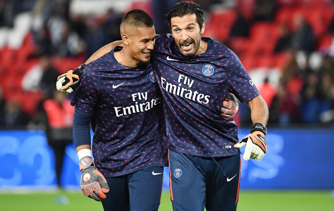 费迪南德：见到巴乔让我非常激动，那仿佛让我回到了童年时代（费迪南德：与巴乔相见激动万分，恍若重返童年）