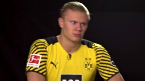 领衔声援加沙，巴斯克代表队和加泰代表队队长都来自皇家社会（巴斯克与加泰代表队队长同属皇家社会，领衔声援加沙）