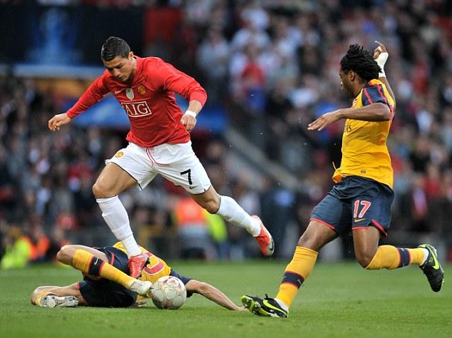 巴列卡诺客队更衣室设施简陋，波兰球队波兹南莱赫发视频吐槽（波兹南莱赫晒视频吐槽巴列卡诺客队更衣室条件简陋）