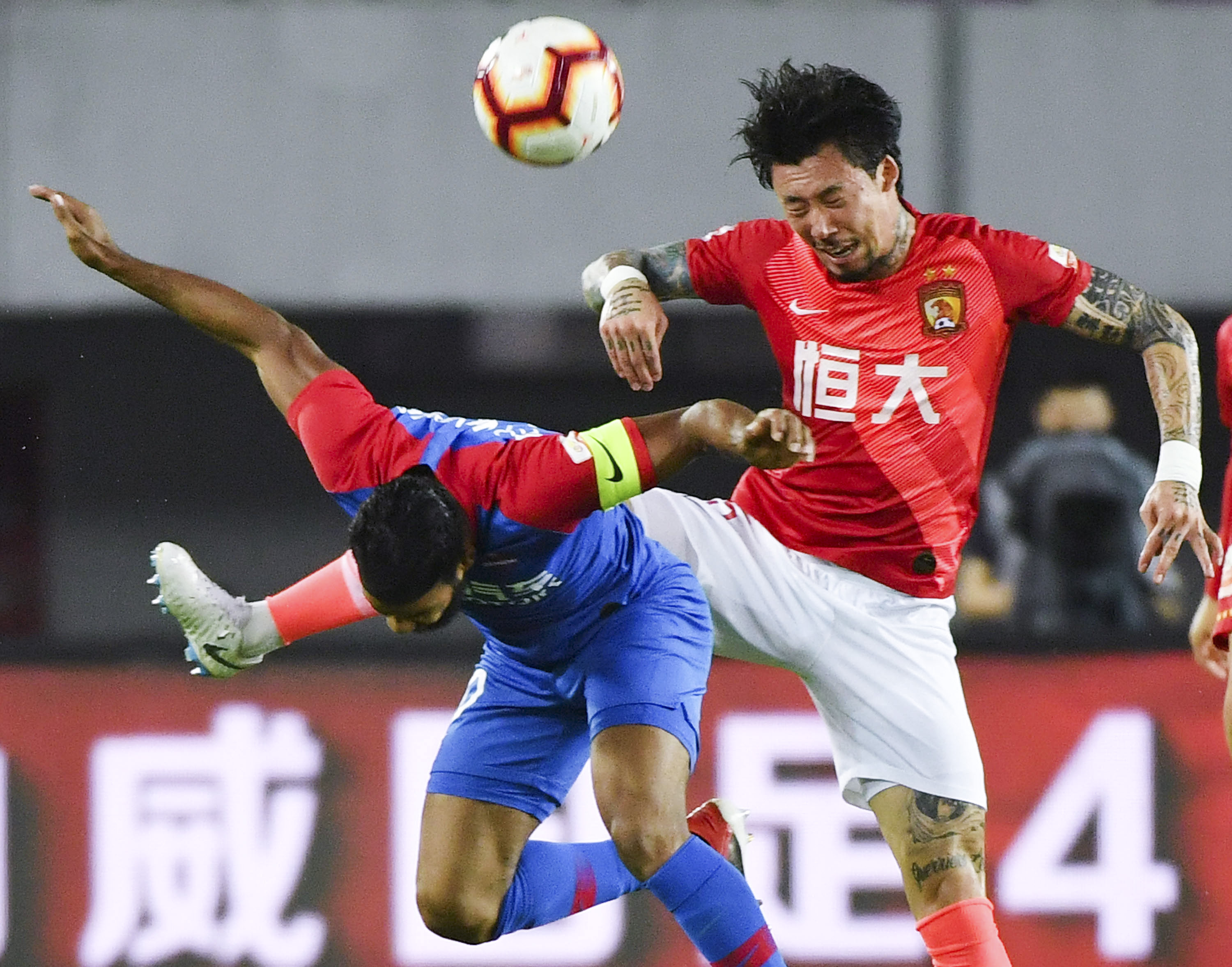 欧预赛门将零封榜：皮克福德7次第一、乌奈-西蒙5次第二（欧预赛门将零封榜：皮克福德7次居首，乌奈-西蒙5次位列第二）